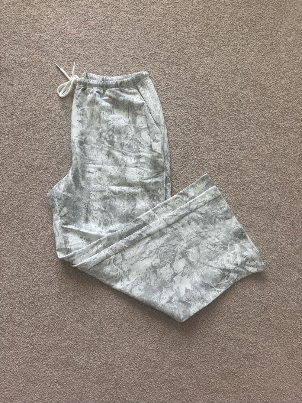 Amazon Essentials Women's Light Gray Marble-Print Joggers